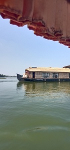 Alleppy_Backwaters_Kerala_houseboat